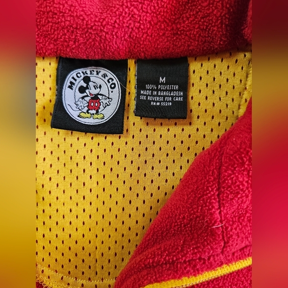 Mickey & Co Womens Red Emblem Pullover Long Sleeve Fuzzy Jacket Size Medium - Picture 5 of 13